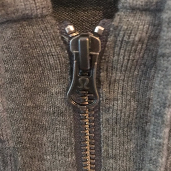 Lululemon 3/4 wool sweater - Picture 4 of 7